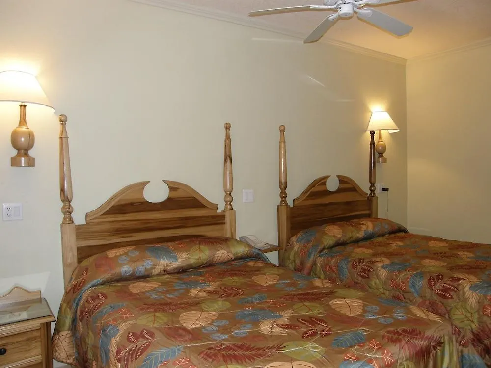 Four Seasons Hotel Kingston