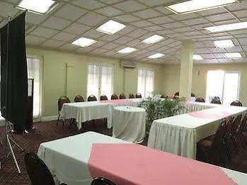 Four Seasons Hotel Kingston